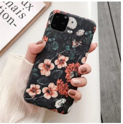 Силиконов калъф черен на цветя за Iphone 11 Pro Max 